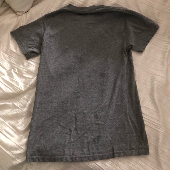 Vintage UConn Huskies TShirt - Picture 2 of 2